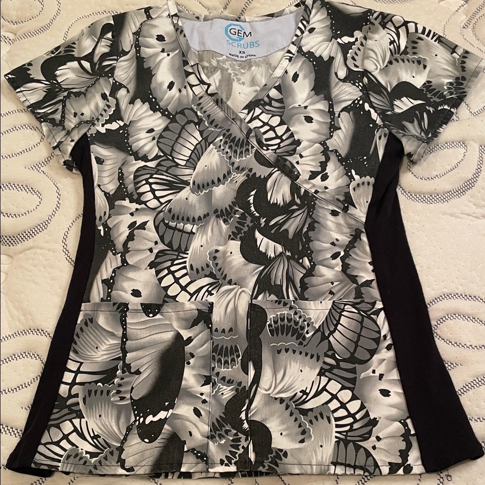 Black & White Butterfly Print Scrub Top